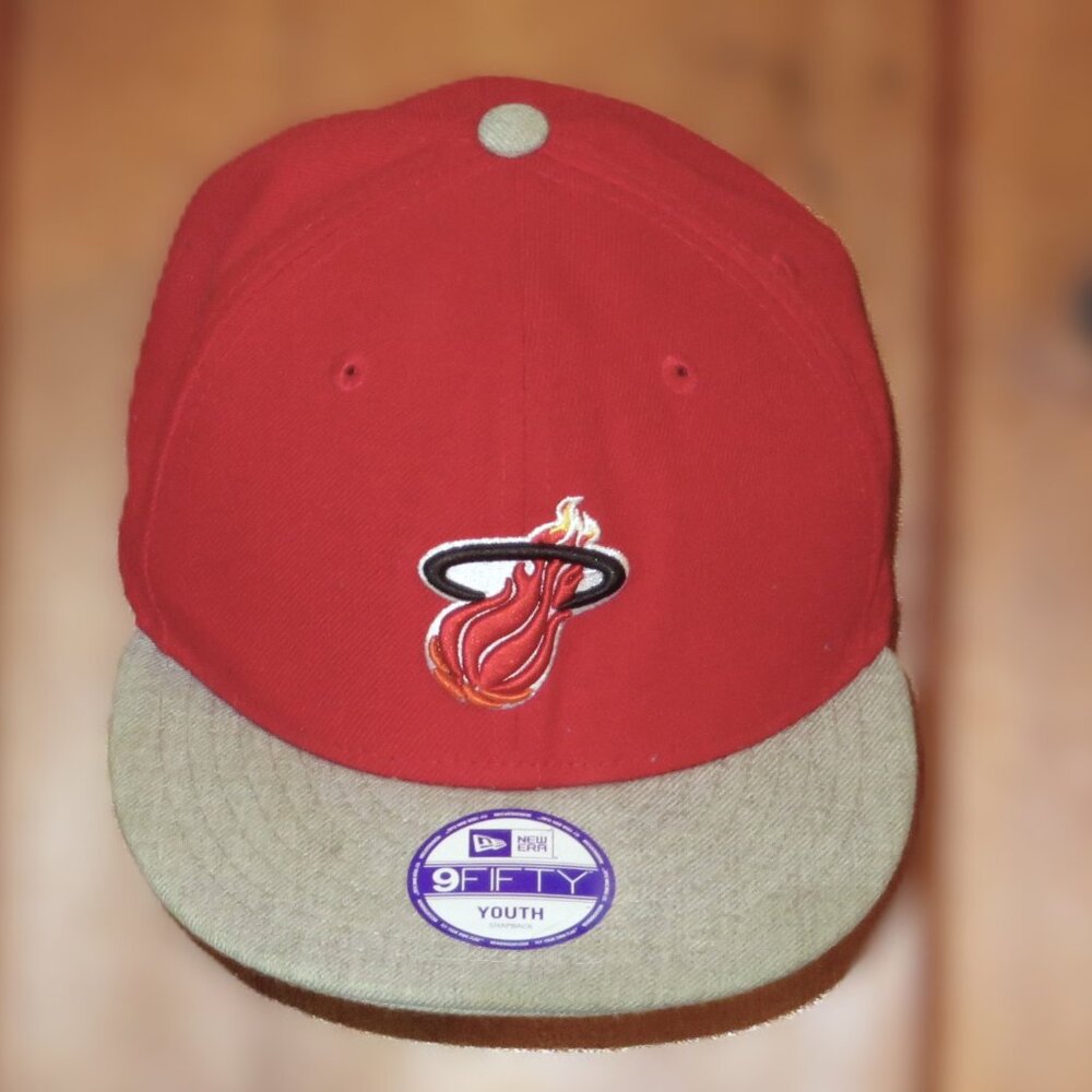 New NBA Miami Heat Youth Vintage New Era 9Fifty Snapback Cap Gray Red Classics - Picture 1 of 10